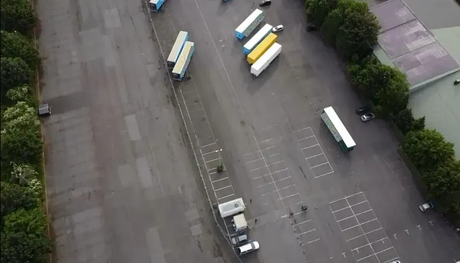 Parkovi&scaron;tě pro n&aacute;kladn&iacute; automobily v Unna