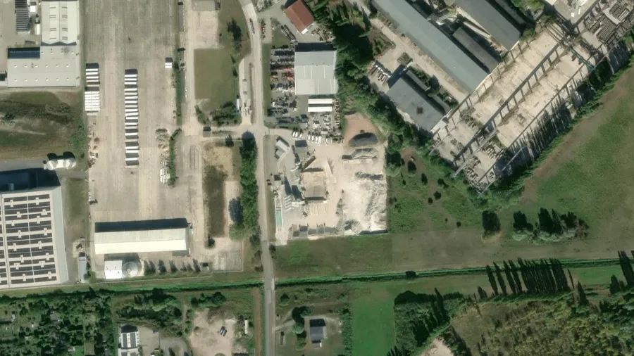 Parkovi&scaron;tě pro n&aacute;kladn&iacute; automobily v Stendal