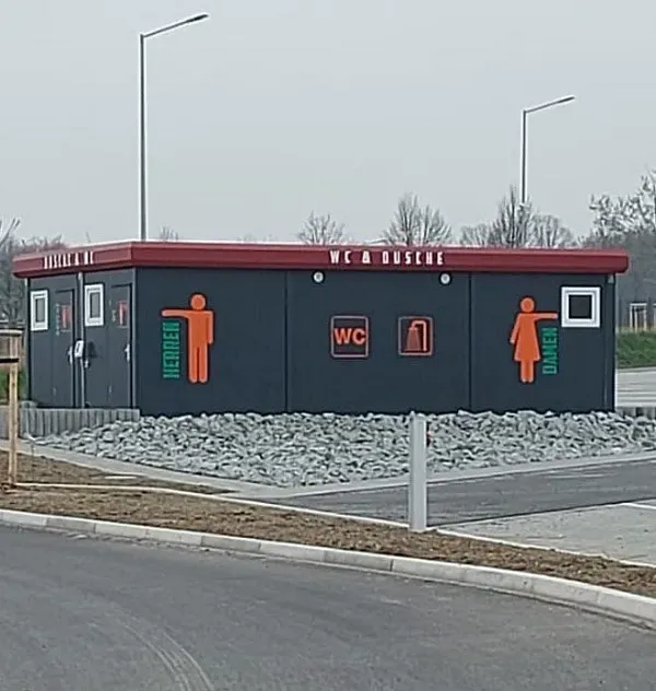 Parking dla ciężar&oacute;wek Bautransport Bautzen w G&ouml;da