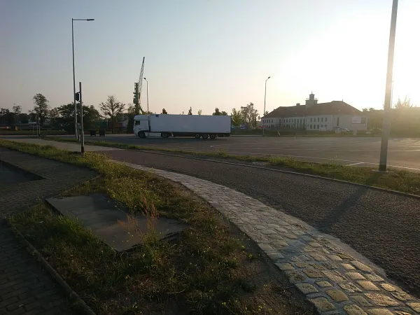 Area di parcheggio per autocarri S&auml;chsische Binnenh&auml;fen Hafengel&auml;nde Dresden
