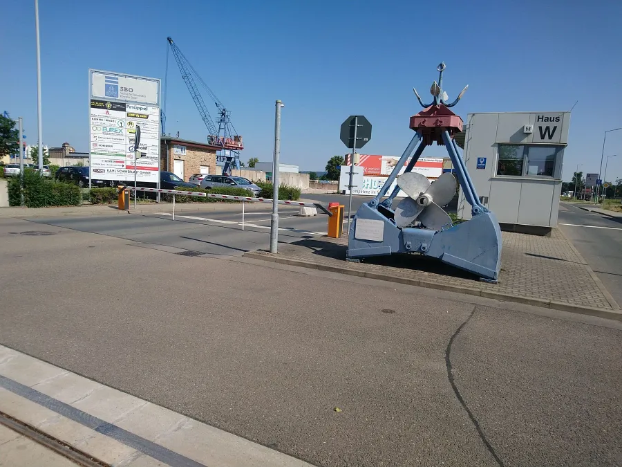 Area di parcheggio per autocarri S&auml;chsische Binnenh&auml;fen Hafengel&auml;nde Dresden