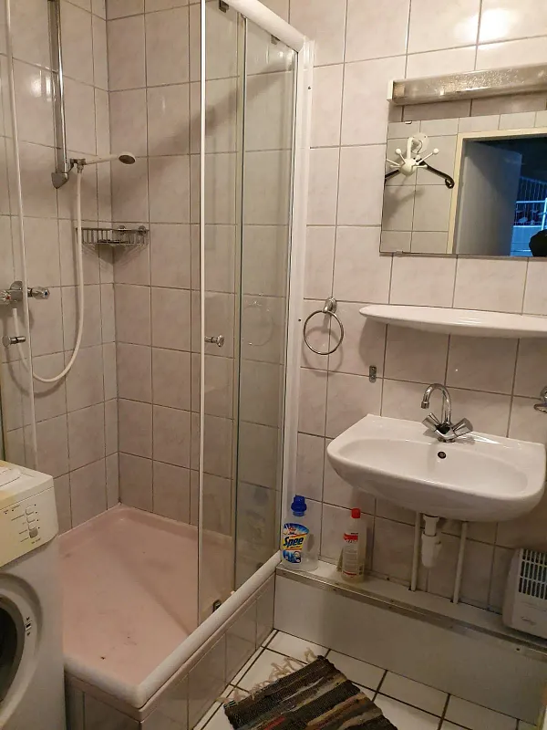 Area di parcheggio per autocarri Schaustellerbetrieb Raviol Betriebshof D&uuml;ren