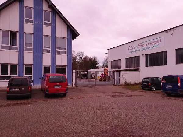 Area di parcheggio per autocarri Schaustellerbetrieb Raviol Betriebshof D&uuml;ren