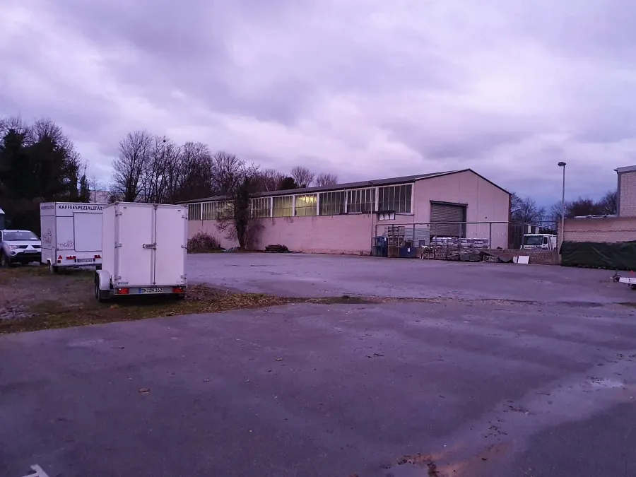 Area di parcheggio per autocarri Schaustellerbetrieb Raviol Betriebshof D&uuml;ren