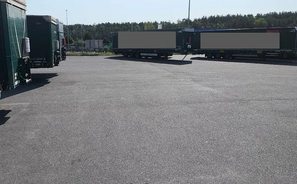 Zonă de parcare pentru camioane &icirc;n K&ouml;nigs Wusterhausen