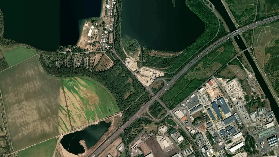 Parkovi&scaron;tě pro n&aacute;kladn&iacute; automobily Barleben in Magdeburg