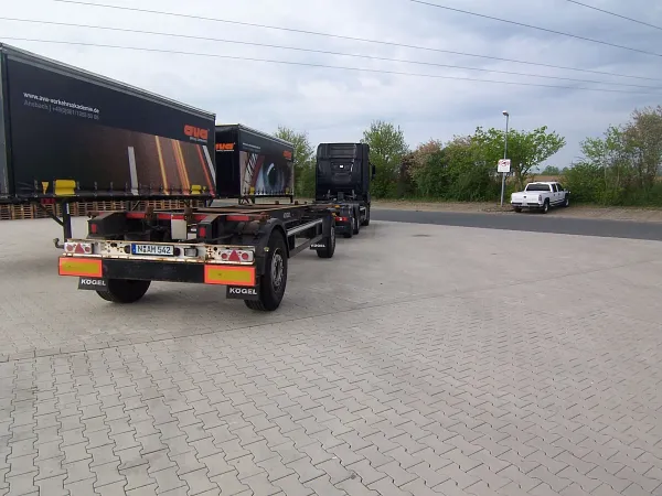 Area di parcheggio per autocarri Autohaus Oppel Ansbach