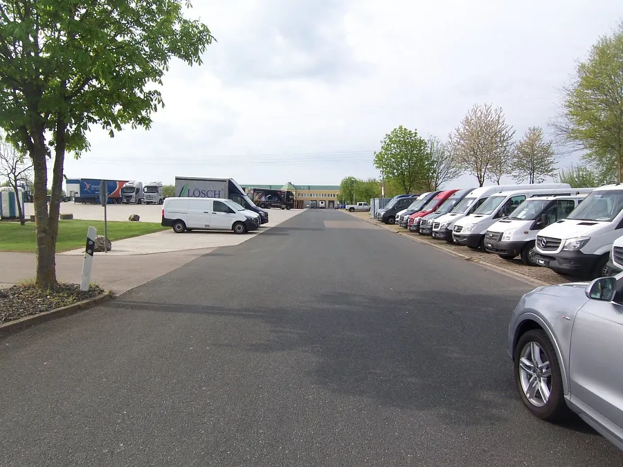 Area di parcheggio per autocarri Autohaus Oppel Ansbach