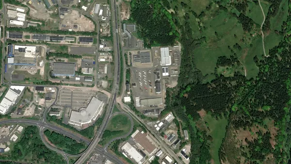 Місце для паркування вантажівок Lomo Autohof в Zella-Mehlis