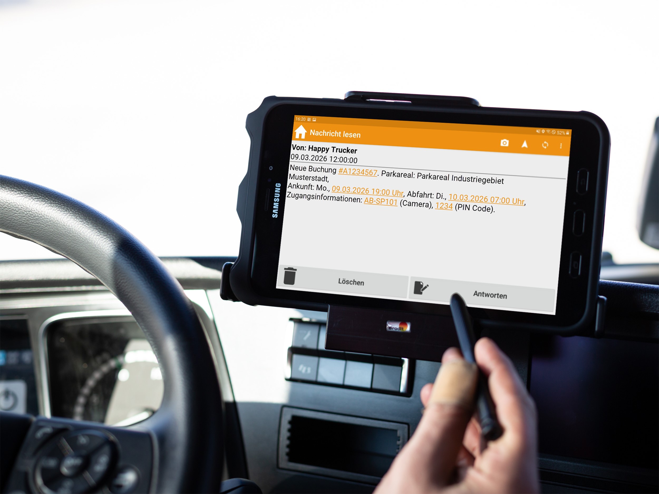 Happy Trucker & SPEDION: LKW-Parkplatz direkt während der digitalen Tourenplanung buchen